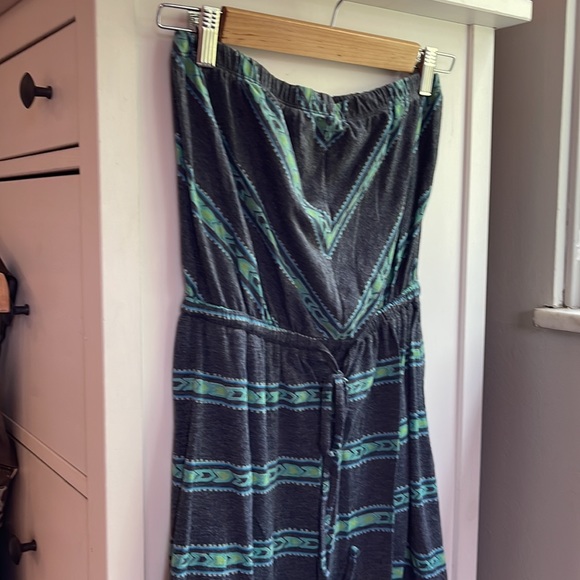 Mossimo Supply Co. Target Strapless Tube Dress! Charcoal with green arrows. - Picture 5 of 8